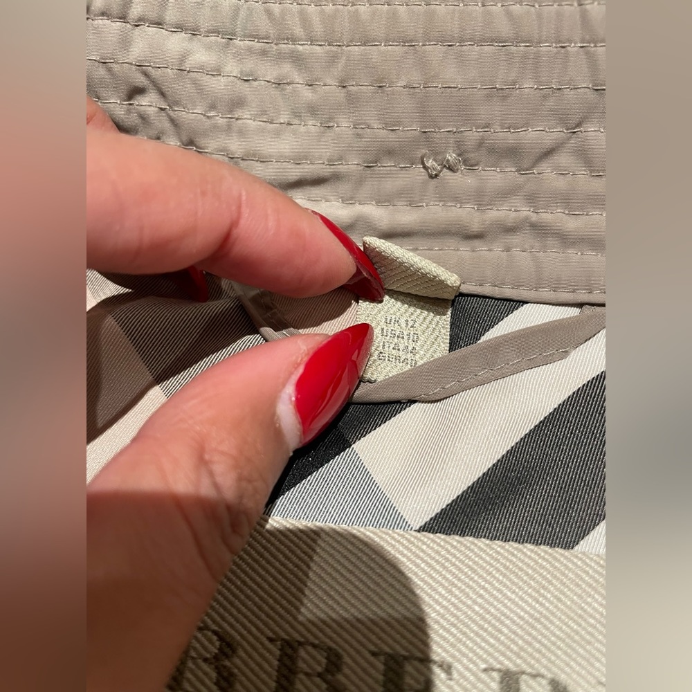 Burberry Brit Nylon Short Hooded Beige Trench - Picture 7 of 11
